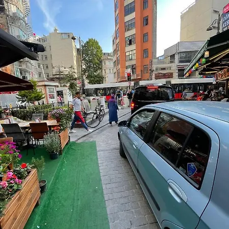 Hazar Hotel Istanbul